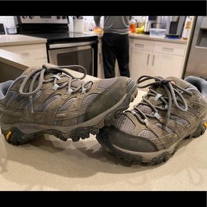 Merrell Moab 2 Vent Hiking Shoe Size 8.5
